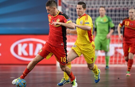 "Tricolorii" au pierdut, dar merg în sferturile Campionatului European » România - Ucraina 0-1
