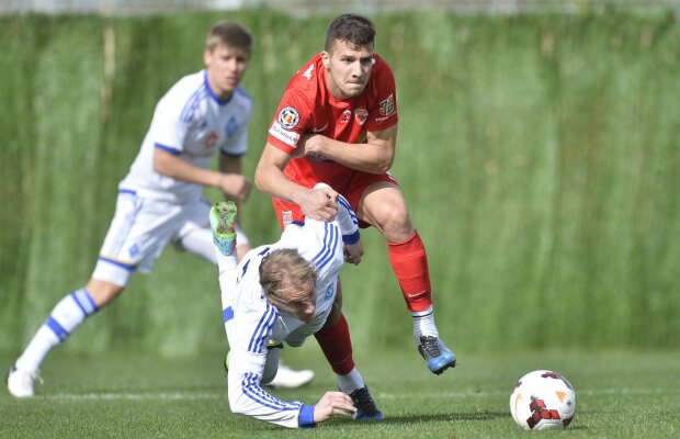 VIDEO Corigenţă » "Cîinii" au fost băgaţi în şedinţă de Flavius Stoican după amicalul cu Dinamo Kiev, 1-3