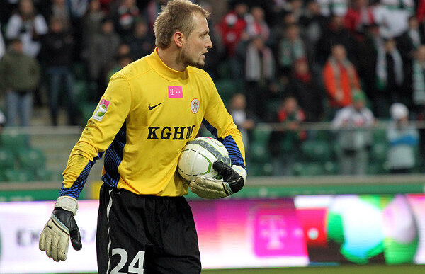 Cîte un jucător pe fiecare compartiment » Pandurii Tg. Jiu, al patrulea transfer al iernii!