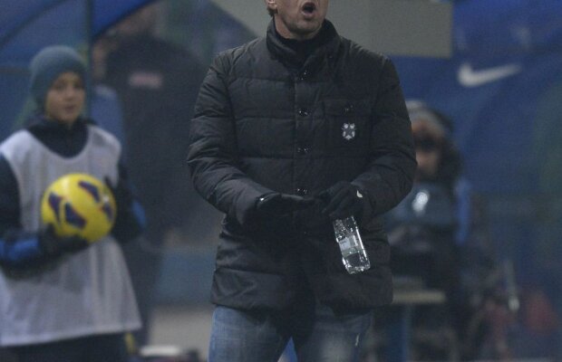 Război Steaua - Dinamo » Reghe: "Dinamo nu reprezintă nimic pentru noi". Dinamoviştii: "O să-ţi dăm peste nas!"