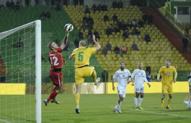 VIDEO şi FOTO FC Vaslui - Gaz Metan 1-0 » Moldovenii au egalat-o pe Dinamo în clasament