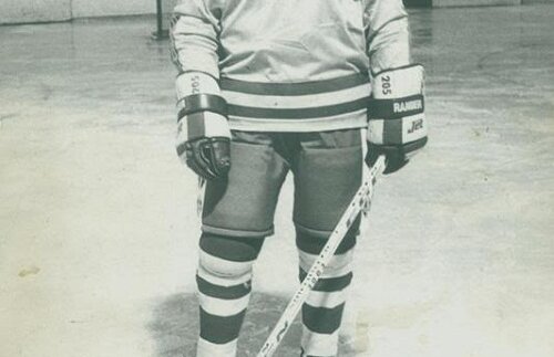 Tragedie! Cel mai bun hocheist român din istorie a decedat » "A refuzat o ofertă din NHL pentru a sta alături de mama lui"