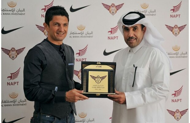 Perioada Qatar l-a obligat pe Răzvan Lucescu să-şi schimbe look-ul :) » De ce nu mai poartă cercel: "E o poveste interesantă"