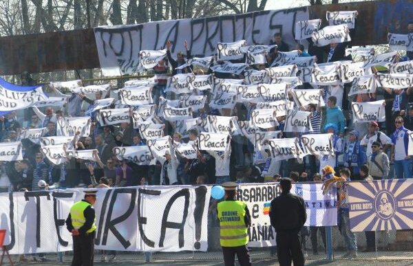 FOTO U Craiova a pierdut la Vîlcea, 0-1, şi riscă să rateze play-off-ul pentru promovare!