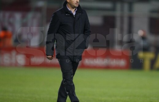 Vasluienii, obligaţi să cîştige » Liviu Ciobotariu vrea să-l readucă pe Liviu Antal la forma arătată în tur