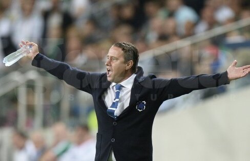 Laurenţiu Reghecampf este ironizat: "Atunci nu mai eram bărbaţi? Hotărîţi-vă odată"