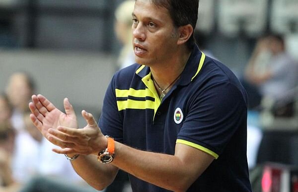 Datorie imensă » CSM Tîrgovişte trebuie să-i plătească o sumă uriaşă fostului ei antrenor