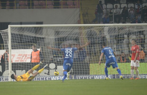 FOTO şi VIDEO "Cîinii" au fost învinşi dramatic în prelungiri, într-un meci în care Bilinski a impresionat. Dinamo - Pandurii 2-3