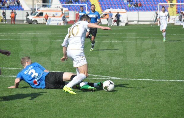 FOTO + VIDEO Două penalty-uri şi două cartonaşe roşii într-un meci cu 4 goluri » Botoşani este ca şi salvată de la retrogradare