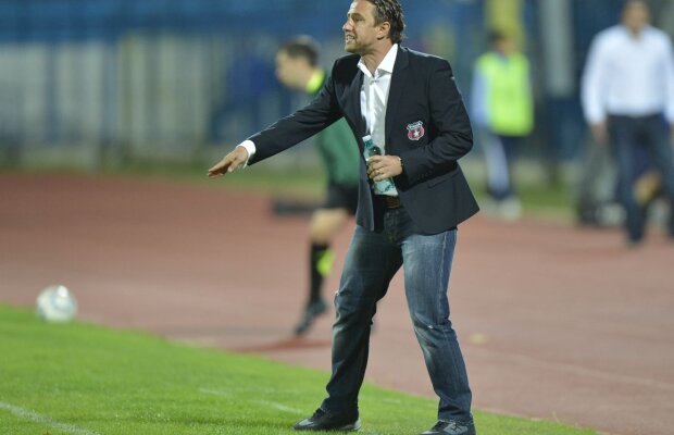 Laurenţiu Reghecampf a explicat schimbarea din minutul 30: "Cu Nicuşor Stanciu nu ajungeam la poartă"