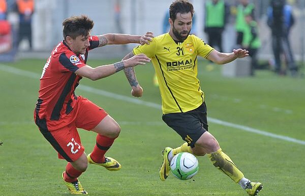 VIDEO+FOTO Old school » Astra a pierdut la Braşov, 1-2, şi a ajuns la nouă puncte de Steaua