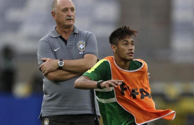 Neymar este apărat de selecţionerul Braziliei: "Este cel mai bun jucător din lume! Ştiţi de ce este criticat?"