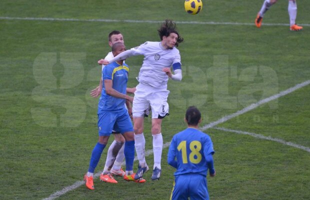 FOTO şi VIDEO Dan Alexa candidează la trofeul "Mister X" » Corona - ACS Poli 0-0