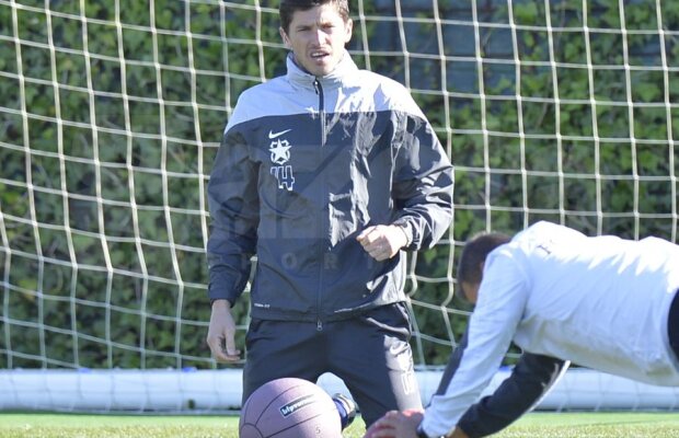 Cum a decurs cea mai dură lecţie primită de Cristi Tănase de la un antrenor: "I-am explicat cu urechea în mînă pînă s-a înroşit!"