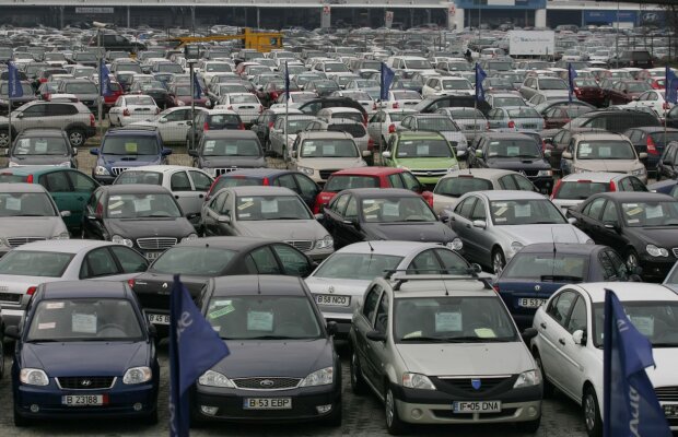 Parcul auto al MTS, sub sechestru! » Ministerul va rămîne fără o parte din cele peste 50 de autoturisme pe care le are