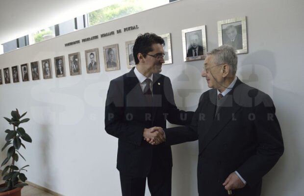 Gest superb al lui Răzvan Burleanu » Distincţie pentru un fost preşedinte al Federaţiei