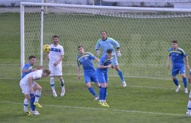 FOTO&VIDEO Gigi Becali le-a dat aripi :) Viitorul a executat-o pe Corona, scor 4-0, în ziua în care patronul Stelei a fost angajat la clubul lui Gică Hagi