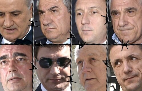 Au început munca la penitenciar » Gică Popescu, Mihai Stoica şi George Copos sînt tîmplari la Rahova