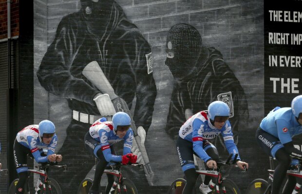 Aproape de carnagiu! Poliţia a dezamorsat o bombă IRA plasată la finalul etapei din Turul Italiei :O