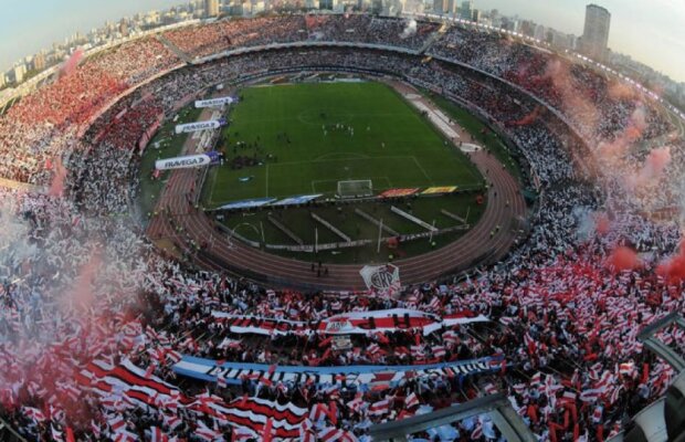 VIDEO şi FOTO Gol fabulos al lui Ledesma şi River e campioană în Argentina! Jucătorii s-au bucurat înconjuraţi de jandarmi, într-o atmosferă incendiară