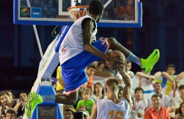 Începe turneul 2 al sezonului 10 » Vino să vezi slam dunk-ul perfect la Sport Arena Streetball!