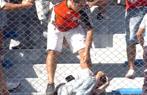 Ambuscade! » Ultraşii argentinieni vor să se răzbune pe fanii englezi la Mondial pentru războiul din Malvine