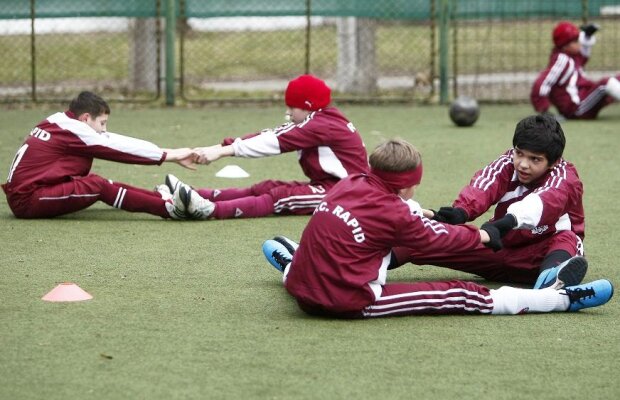 Doi copii români vor merge la Mondial pentru a prezenta o echipă din sferturi