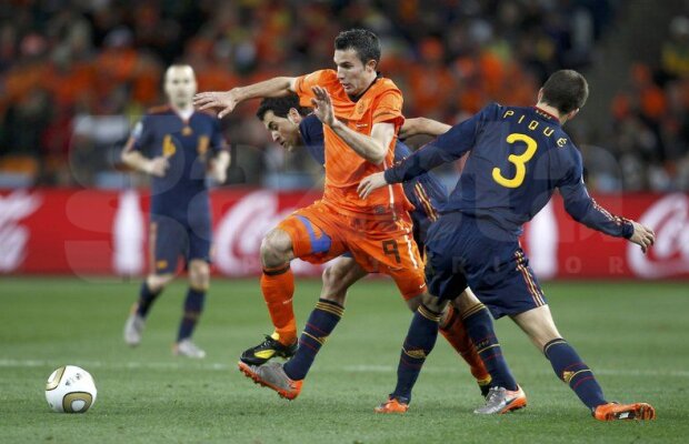 Spania - Olanda, finala prematură » Pentru prima oară în istoria Mondialelor, ultimul act se repetă la următoarea ediţie încă din grupe