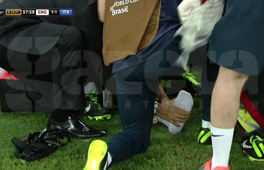 FOTO Accidentare stupidă la Manaus » Golul lui Daniel Sturridge a creat panică pe banca Angliei