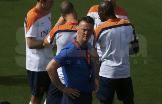 Louis van Gaal nemulţumit de arbitrajele de la CM: "E ridicol!"