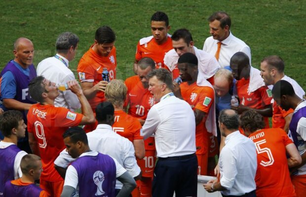 Louis van Gaal a surprins cînd a explicat care a fost momentul cheie pentru revenirea Olandei şi calificarea în "sferturi"