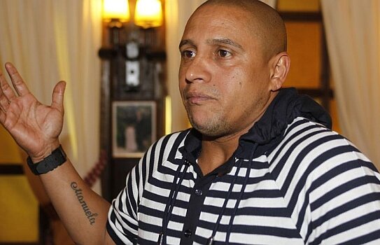 "La naţionala Braziliei se întîmplă ceva rău" » Roberto Carlos despre 3 subiecte tari: Iker Casillas, James Rodriguez şi Mondial