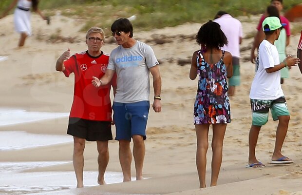 Femei. Alcool. Presă. Verboten! » Joachim Low şi-a izolat echipa înaintea finalei cu Argentina