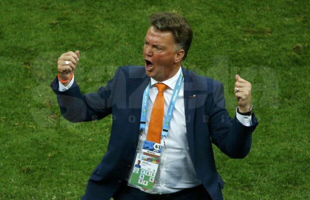 VIDEO Discurs senzaţional al lui Louis van Gaal în faţa unor oameni de afaceri » Şi-a dezvăluit secretele: de ce nu e fan Barcelona lui Lionel Messi şi cum îi "vrăjeşte" pe jucători