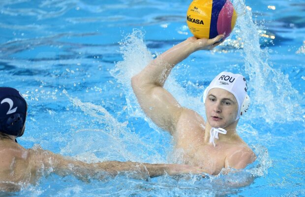 Mijloc fragil » România a pierdut meciul cu Muntenegru, 8-13, şi a oferit cîteva momente îngrijorătoare