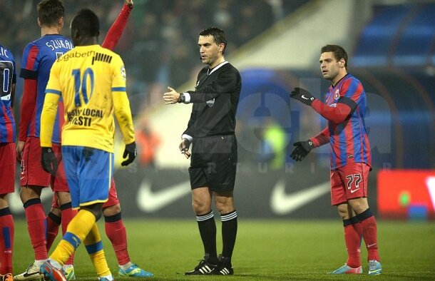 EXCLUSIV Caz incredibil! » A vrut să-l corupă pe cel mai bun arbitru român: "Ajută-i!"