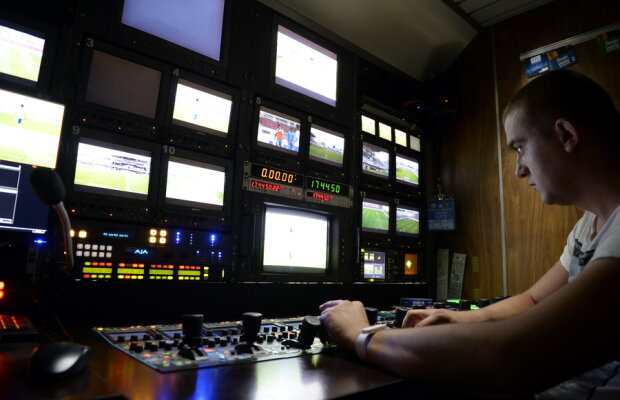 Vrei să vezi meciurile din Liga 1? Trebuie să anunţi »  UPC nu va mai factura pachetul extra fotbal fără acordul clienţilor!