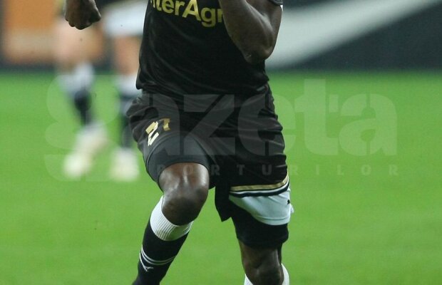 Kehinde Fatai speră să obţină cetăţenia română pentru a putea fi convocat de Victor Piţurcă: ”Rezolv săptămîna viitoare”