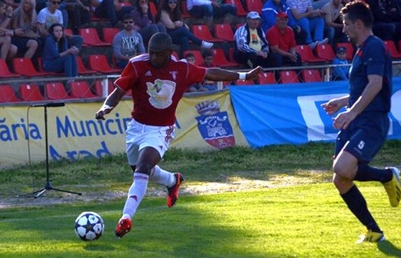 Un străin din Liga 1 va fi expulzat pentru şedere ilegală în România! :O