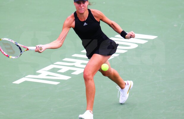 VIDEO Sorana Cîrstea loveşte din nou! :D Dialog incredibil: "M-am înmuiat"