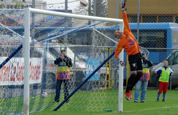 Nu rămîn în PLOPeanu! » Oţelul şi-a luat un portar care a trecut pe la Steaua!