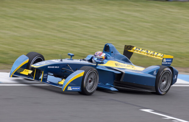 Dolce Sport transmite în premieră în România competiţia de Formula E » Fani îi pot ajuta pe piloţi cu ajutorul internetului :)