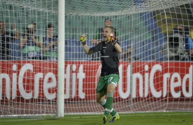 Cosmin Moţi s-a ales cu un premiu special, după victoria în faţa Stelei » Ce cadou i-a oferit portarul Stoianov