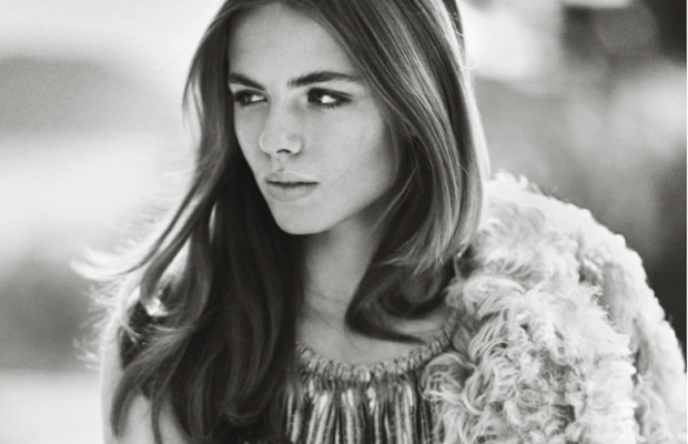 A mutat Balo » Alt club, altă parteneră pentru Mario Balotelli: manechinul britanic Rosie Tapner