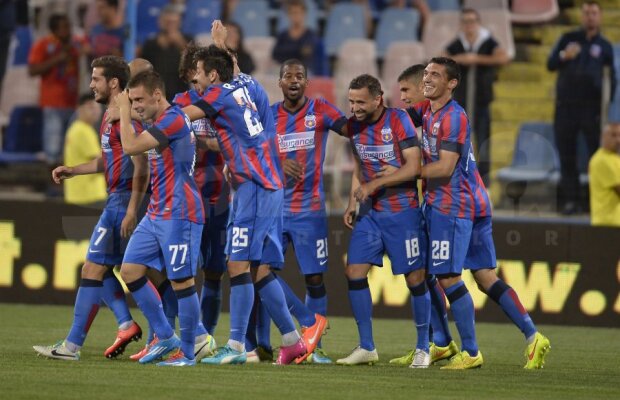 VIDEO Cei mai tehnici jucători din Liga 1 s-au luat la întrecere » Goluri incredibile direct din corner marcate de Constantin Budescu şi Lucian Sînmărtean!