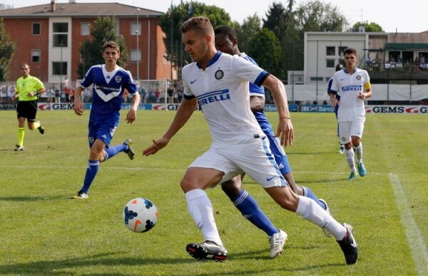 O vedetă a lui Inter îl "creşte" pe George Puşcaş: "Îmi dă sfaturi mereu! Se comportă frumos cu mine"