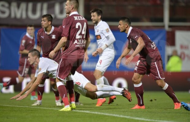 Situaţie ridicolă la Rapid » Jucătorii giuleşteni nu şi-au primit salariile dintr-un motiv incredibil