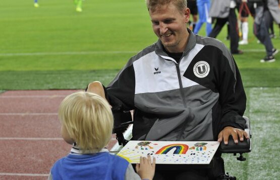 Interviu emoţionant cu Neşu! "Mă credeam in-des-truc-ti-bil!" » Medicul său e încrezător: "Într-o zi, curând, Mihai va merge"