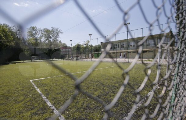 Maria Andrieş, după ce Guvernul Ponta a anunţat lansarea unui nou program naţional, "400 de terenuri de fotbal" » Programul “Laptele şi stadionul”