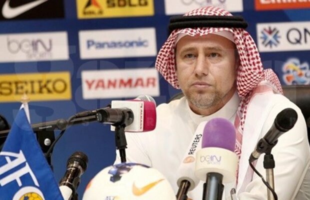 Ziariştii arabi l-au găsit vinovat şi pe Laurenţiu Reghecampf după eşecul din finala Ligii Campionilor: ”Fricos şi pasiv”